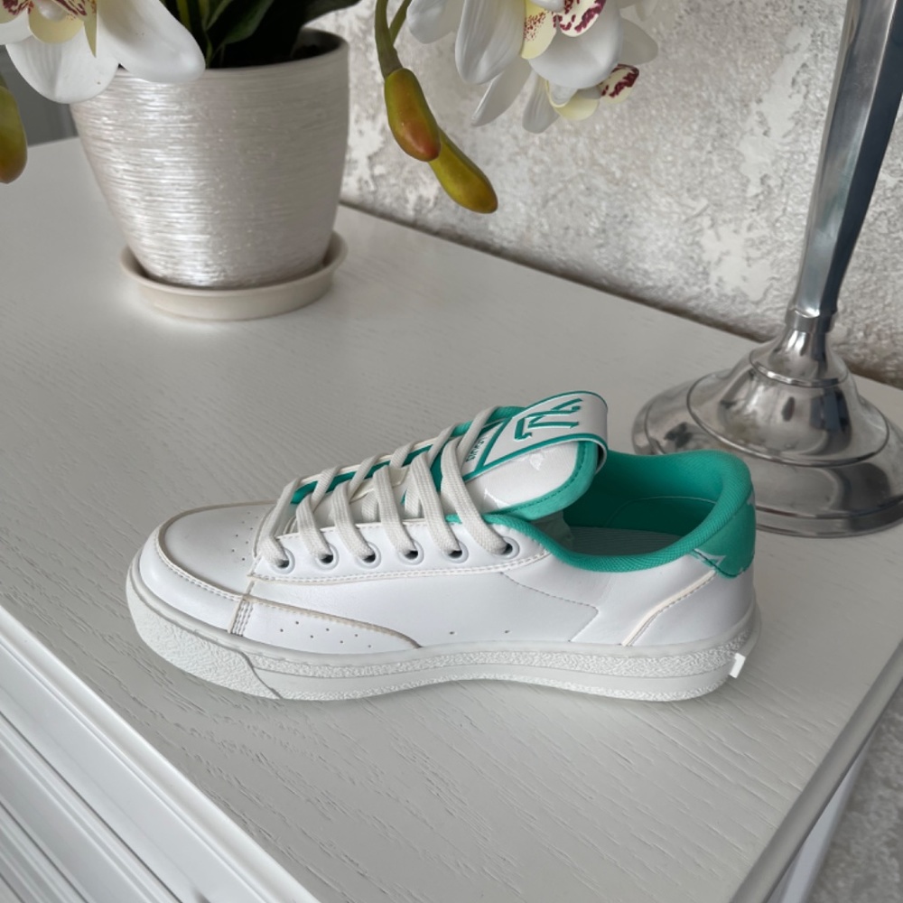 $1,130 Louis Vuitton Charlie Women’s Sneaker Size 34 1/2 AUTHENTIC😍 - Picture 8 of 15